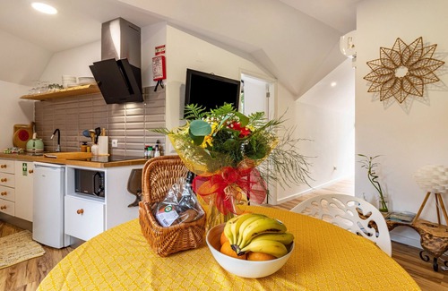 Ponta Delgada Wohnung | Ferienwohnung 'Cork House - Fernandes Cottage' mit Meerblick, WLAN und Klimaanlage