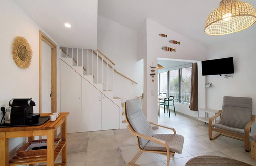 Santa Luzia Wohnung | Ferienwohnung 'Cosy Beach Loft Pedras Del Rei' mit Gemeinschaftspool, WLAN und Klimaanlage