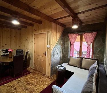 Montenegro Kabine | Apartment Country Villa MMMM-1-Camp Scepanovic