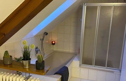 Gimmeldingen Wohnung | Ferienwohnung Schönblick - Appartement/Fewo, Dusche und Bad, WC, 2 Schlafräum