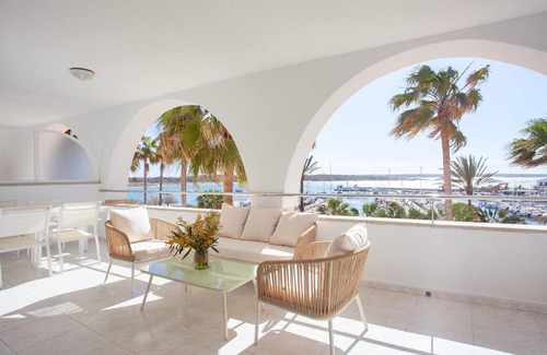 Colonia Sant Jordi Wohnung | Apartment 'Edificio Puerto - 1 Habitación F2' with Sea View, Wi-Fi and Air Conditioning