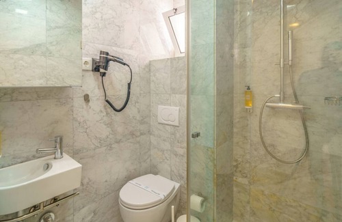 Centro / Baixa Villa | Apartment Enzo - Three Bedroom Villa, Sleeps 8