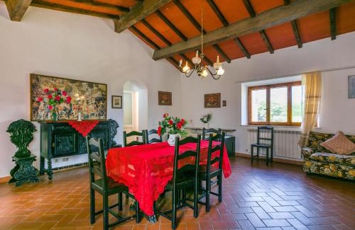 Monteriggioni Wohnung | Apartment Fattoria Petraglia - Padronale by Interhome