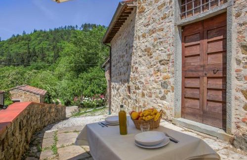 Sesto Fiorentino Wohnung | Apartment Gli Orci by Interhome