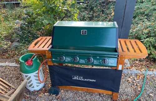 Bray on Thames Wohnung | Apartment in Bray, secure parking & EV charge included