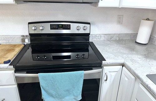 Freeport Haus | Apartment in private home, sleeps 7 guest