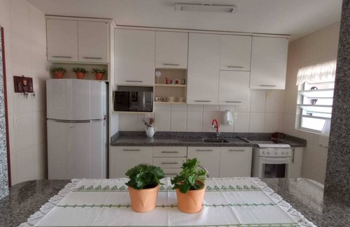 Trindade Wohnung | Apartment in the center of Floripa Island.