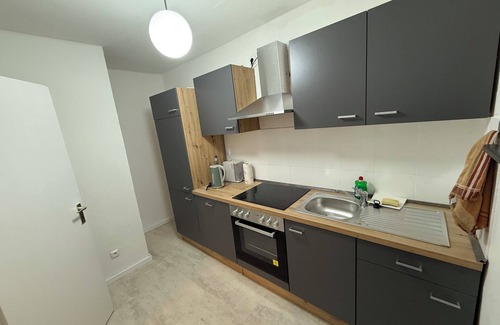 Hassels Wohnung | Wohnung in Top Lage D-Benrath! Nähe Messe DUS/Köln mit WiFi und SmartTV✨