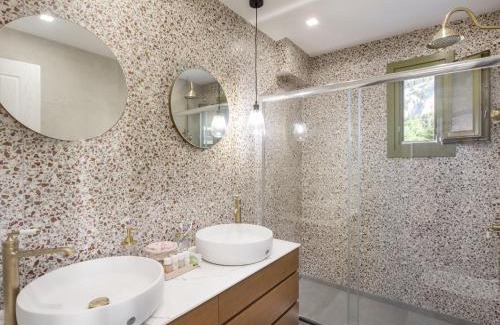 Lagoudi Zia Haus | Apartment in Zia with terrace