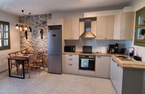 Lagoudi Zia Haus | Apartment in Zia with terrace