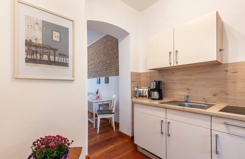 Templin Wohnung | Ferienwohnung 'Kleine Fewo Im Herzen Templins' mit gemeinsamer Terrasse, Garten und Wi-Fi