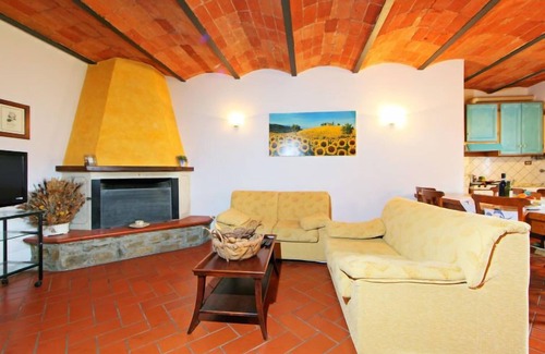 Bucine Wohnung | Ferienwohnung Lucia by Interhome