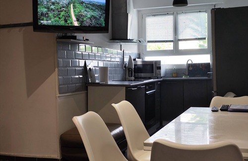 Noisy-le-Grand Wohnung | Logement Familiale proche Disney et Paris , 4 adultes et un enfant