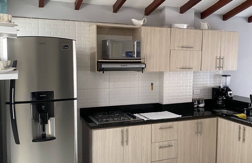 Itagui Wohnung | Apartment near the subway and the viva envigado shopping center.