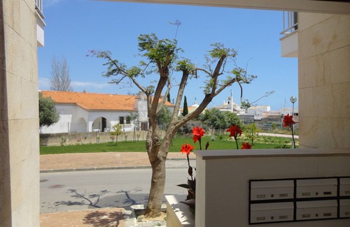 Santa Luzia Wohnung | Apartment next to the beach in condo with indoor and outdoor pool