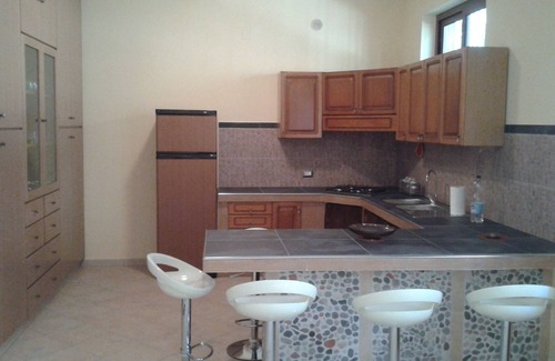 Brolo Wohnung | Wohnung nicht weit vom Meer entfernt