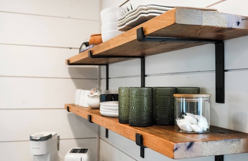 Sugarcreek Wohnung | Apartment in the heart of Sugarcreek!