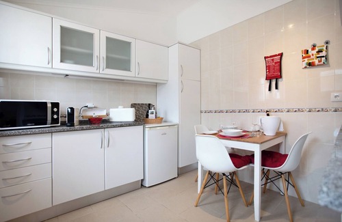 Banzao Wohnung | Ferienwohnung 'Páteo Da Várzea 5' mit Gemeinschaftsgarten und WLAN