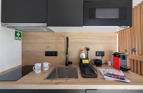 Sao Bras de Alportel Wohnung | Ferienwohnung 'Tiny House' mit Bergblick, Wi-Fi und Klimaanlage