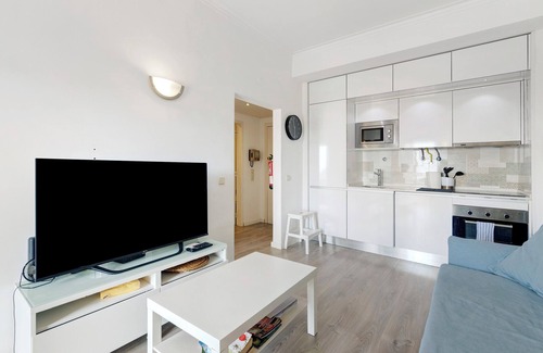 Estoril Wohnung | Ferienwohnung 'Meerblick Estoril' mit Meerblick, WLAN und Klimaanlage