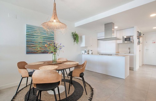 Torrequebrada Wohnung | Ferienwohnung 'Seaview Alba' mit Meerblick, Wi-Fi und Klimaanlage