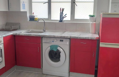 Chadwell Wohnung | Captivating 3-Bed Apartment in Romford