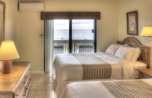 Deerfield Beach Resort | Apartment Steps from the Beach!