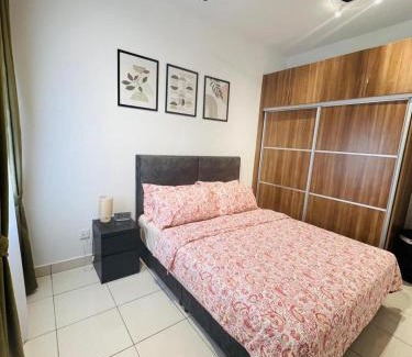 Kota Warisan Wohnung | Apartment unit with netflix and swimming pool nearby KLIA, Putrajaya, Sepang Circuit and Kuala Lumpur