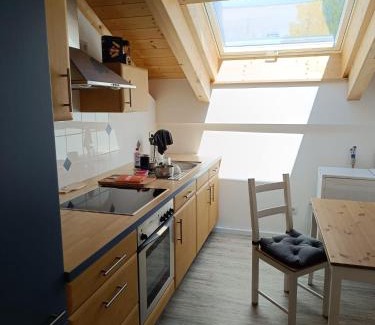 Seeshaupt Wohnung | Apartment unterm Dach mit kleinem Seeblick