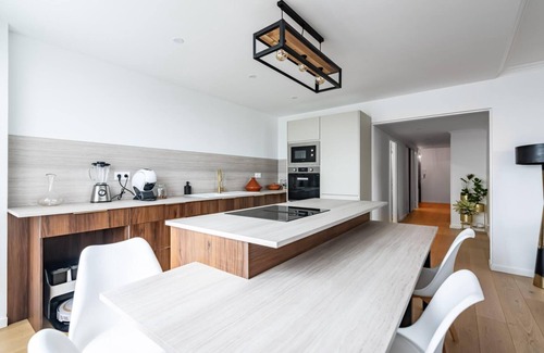 Puteaux Wohnung | Apartment view of all of Paris