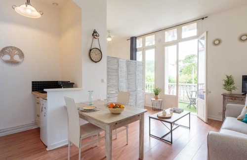 Pontaillac Wohnung | Apartment Villa Thaïs by Interhome