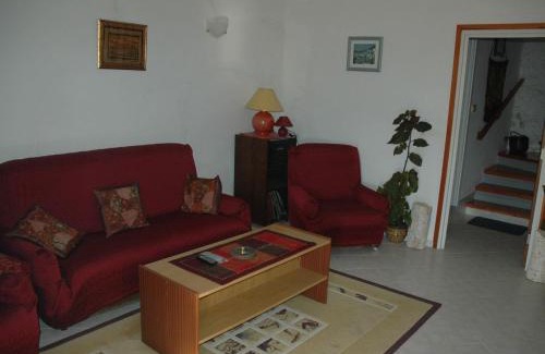 Sudurad Wohnung | Apartment Vukorep - Two Bedroom Apartment with Terrace and Field View