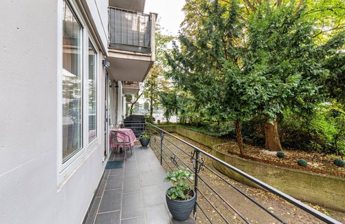 Golzheim Wohnung | Ferienwohnung 'Wie Zuhause 1' mit Privatterrasse, Balkon und Wi-Fi