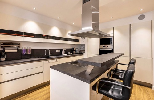 Golzheim Wohnung | Ferienwohnung 'Wie Zuhause 2' mit Privatterrasse, Balkon und Wi-Fi