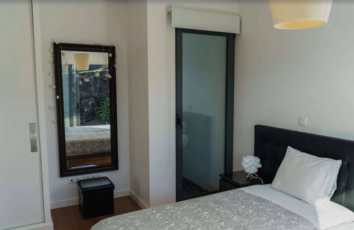 Angra do Heroismo Hotel | Fantastische Wohnung am Meer - Azoren