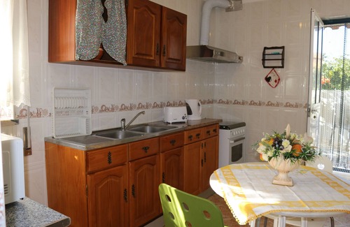 Nazare Wohnung | Wohnung, mit Küche, Schlafzimmer mit Doppelbett und Bad, mit absoluter Privatsphäre