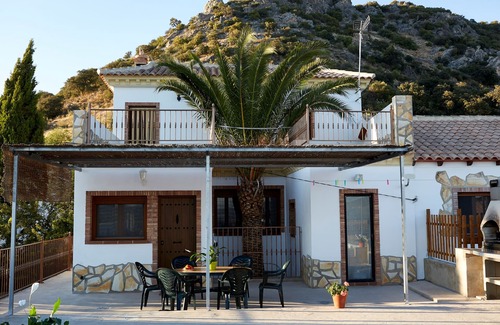 Iznajar Haus | Apartment mit Pool und spektakulärer Aussicht, ideal für Familien