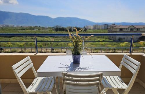 Orikum Wohnung | Apartment With Pool View In Rradhime