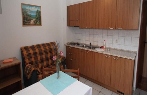 Cres Wohnung | Wohnung mit zwei Schlafzimmern und Terrasse Doppelbett