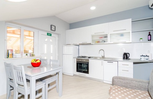 Banici Wohnung | Apartments Donita - Standard Two Bedroom Apartment with Balcony and Sea View
