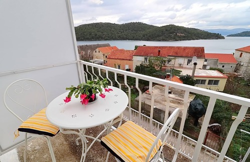 Polace Wohnung | Apartments Nodilo - Comfort One Bedroom Apartment with Balcony and Sea View (Apt 3)