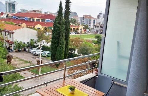 Maini Haus | Apartments Sirena - Modern stay with free parking