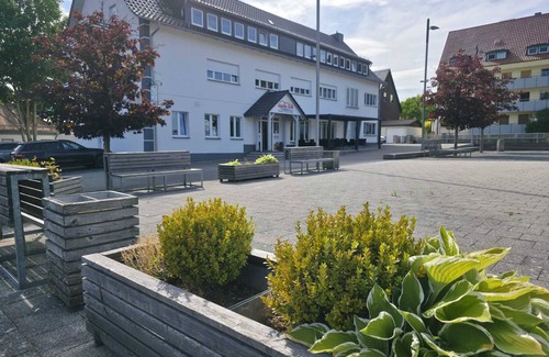 Wildflecken Haus | Apollo Ferienwohnung - Zentralgelegene moderne Wohnung für Reisende & Familien..