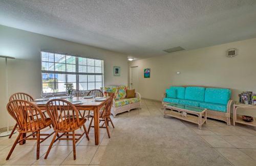 Apollo Beach Haus | Apollo Beach Gem with Pool The Flamingo House