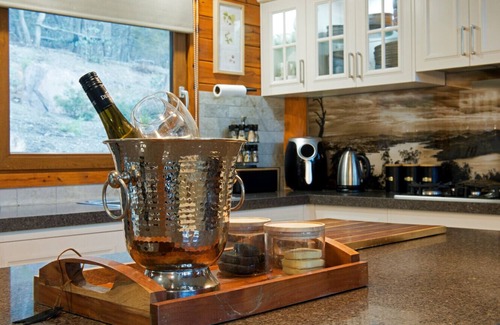 Bonnie Doon Haus | Appalachian High-Country Retreat - Pet Friendly Countryside Escape