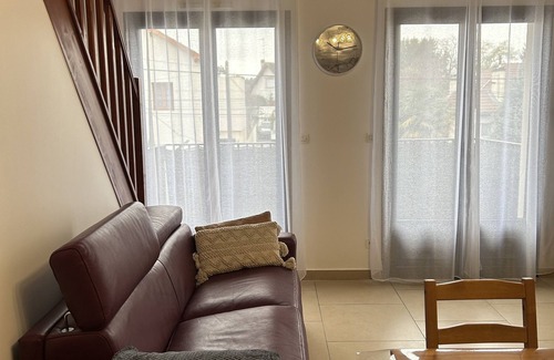Chelles Wohnung | Apparemment Chaleureux à 30 min Paris,cdg, Disney