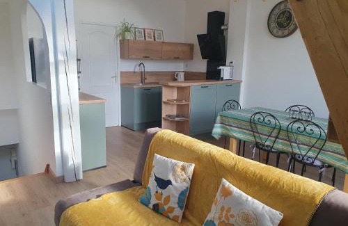 Montevrain Wohnung | Appart avec terrasse, AirCon & parking clos