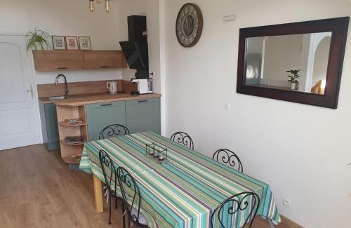Montevrain Wohnung | Appart avec terrasse, AirCon & parking clos
