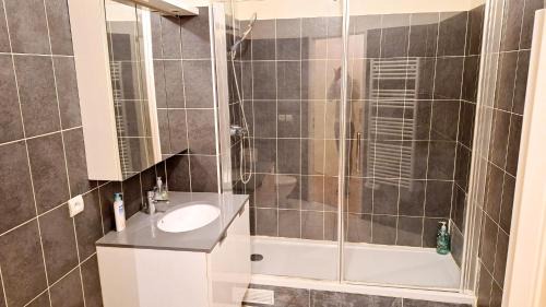 Saint-Fargeau Wohnung | Appart cosy tout confort Metro 11 avec parking