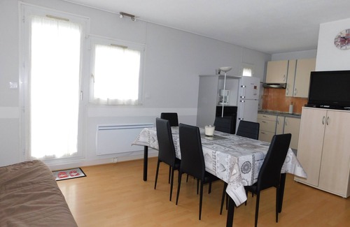 Premanon Wohnung | Appart Spacieux rez de Chaussée. 6 Pers + 1 Bébé. Station des Rousses-prémanon